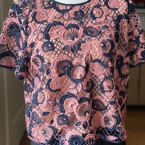 AnnTaylor~Intricate Lavender and Dark Navy Lace Crochet Top~Size 10P~Fully Lined